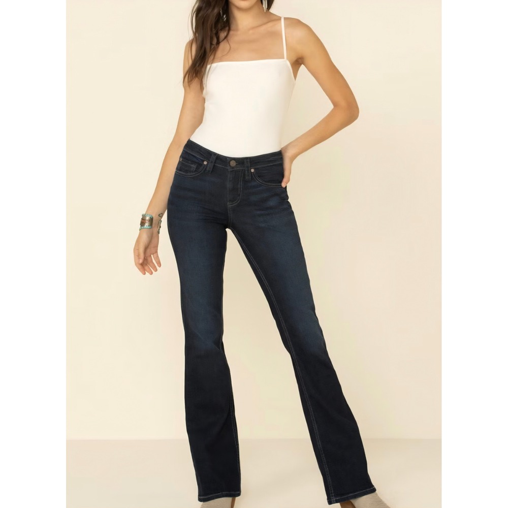 Shyanne Women's Seamed Pocket Bootcut Dark Wash Size 34 Jeans SWFA20J31